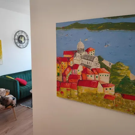Three Fortresses Apartment *